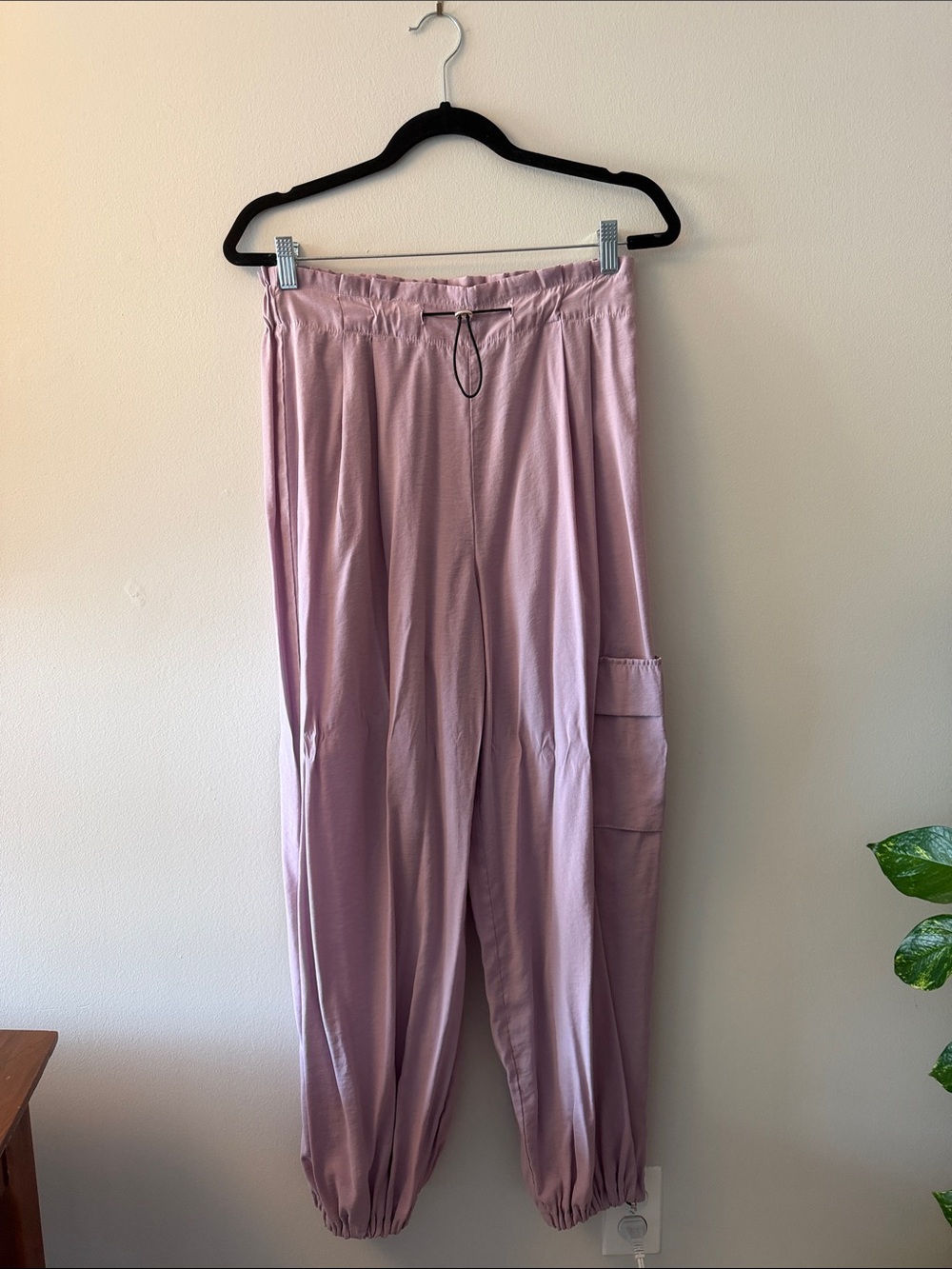 Anthropologie Mauve Drawstring Cargo Joggers